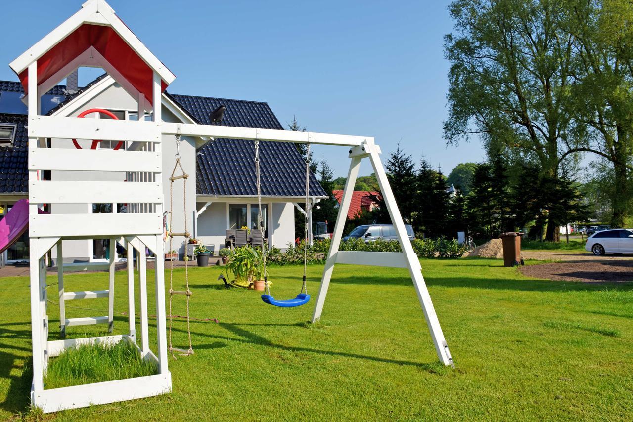 Ferienwohnung Sellin Am Seepark Exterior photo