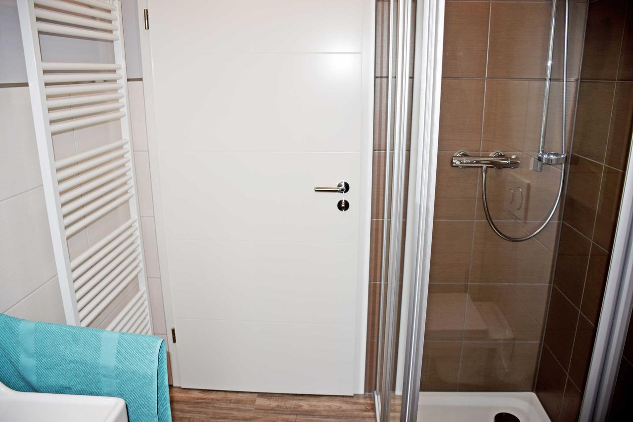 Ferienwohnung Sellin Am Seepark Exterior photo